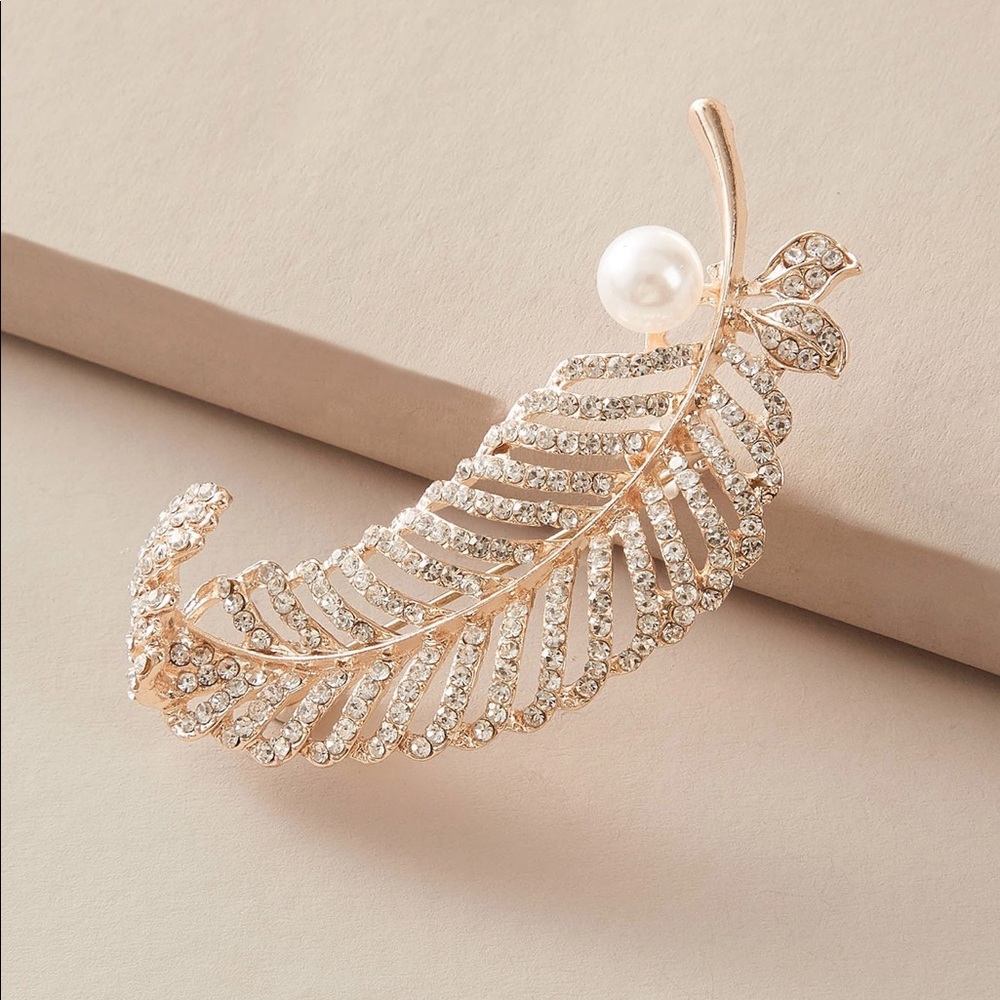 Brooch